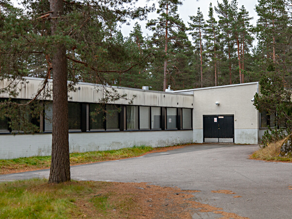 H&auml;rk&auml;vehmaan koulu
